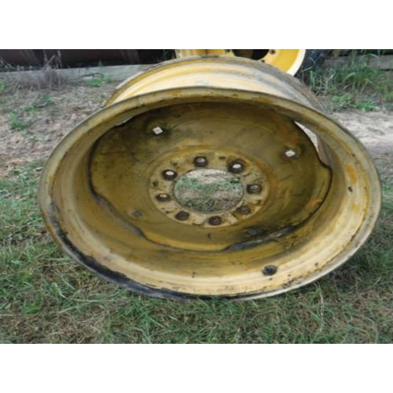 Used 16" x 24" 4 7/8" & 11 3/8" Offset 8 Bolt Rear Rim fits Massey Ferguson 50A 60 50A 60 2756789M91 842760M91