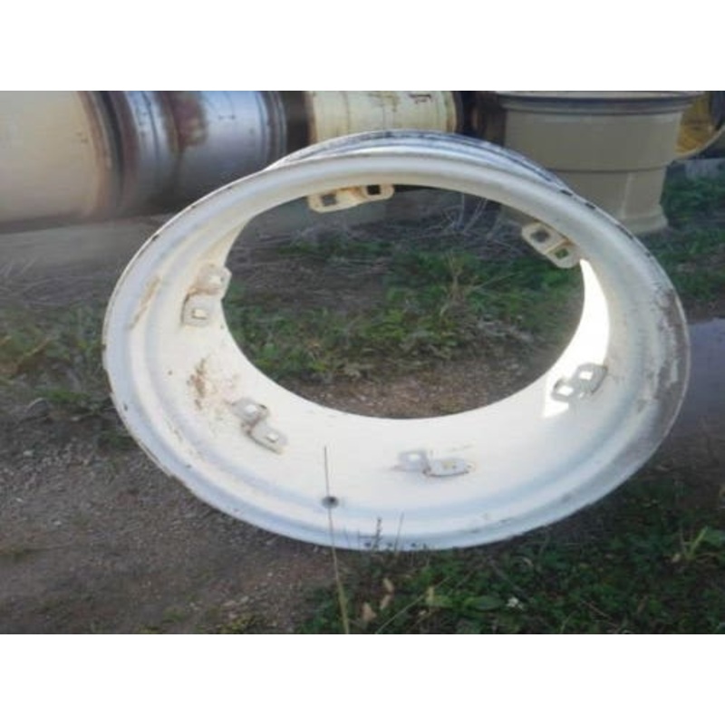 Used 16" x 24" 5 3/4" & 9 5/8" Offset Rear Z Flange Rim fits New Holland TN55 TN55D TN55S TN60A TN65 TN65D TN70 TN75 TN75D TN75S TN85A TN95A 5185661