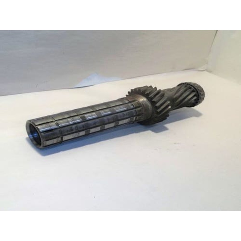 Used Range Input Shaft fits John Deere 7200 7400 7210 7405 7410 7500 R108929