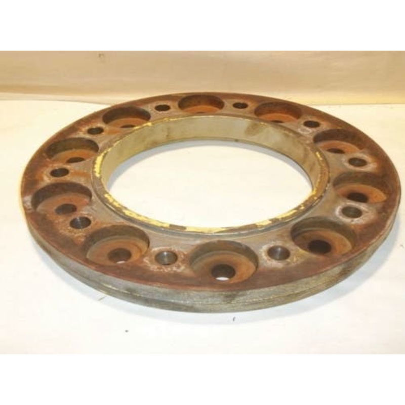 Used Spacer fits John Deere CTS 9500 9510 9550 9560 9570 STS 9600 9610 9650 9650 CTS 9650 STS 9660 9660 CTS 9750 STS 9860 STS 9870 STS 9976 N276699