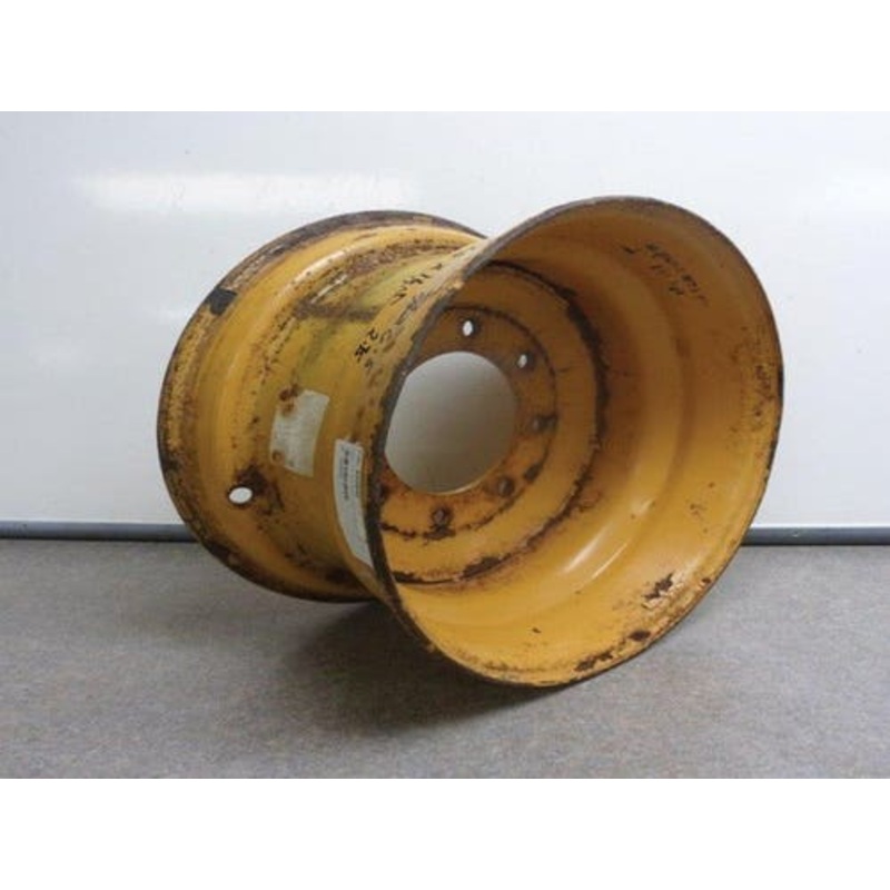 Used 8.25" x 16.5" 2.75" & 6.5" Offset 8 Bolt Rim fits Gehl 4635 4640 4835 4840 134371