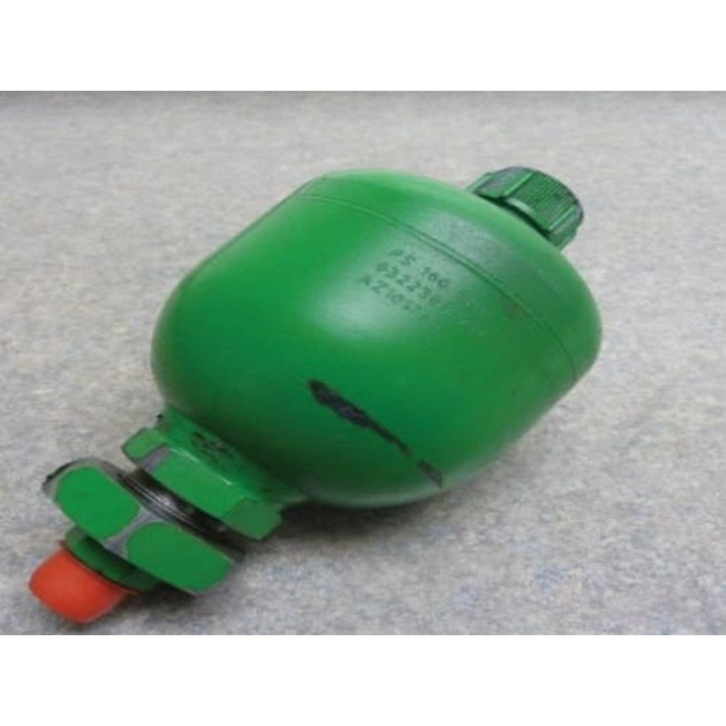 Used Hydraulic Accumulator fits John Deere 7200 7300 7400 7500 7700 7800 W650 W660 9770 STS 9870 STS S660 S670 S680 S690 S670HM S680HM S690HM AZ101765