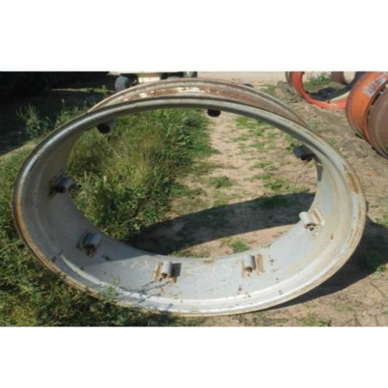 Used 15" X 38" 8 Loop Rim fits Deutz D13006