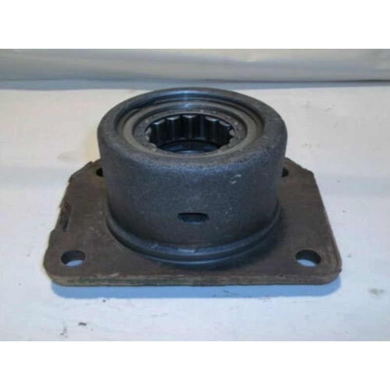 Used Bearing Quill Front fits John Deere 500 500B 500C 600 500A 4000 500 600 3020 4020 500A 500B 500C AR32713 R33486
