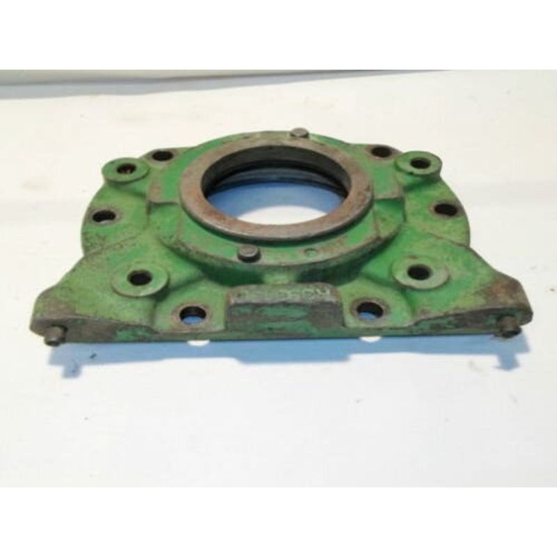 Used Bearing Quill Rear fits John Deere 600 500 500A 3020 600 4020 500 500A AR32472 R33343