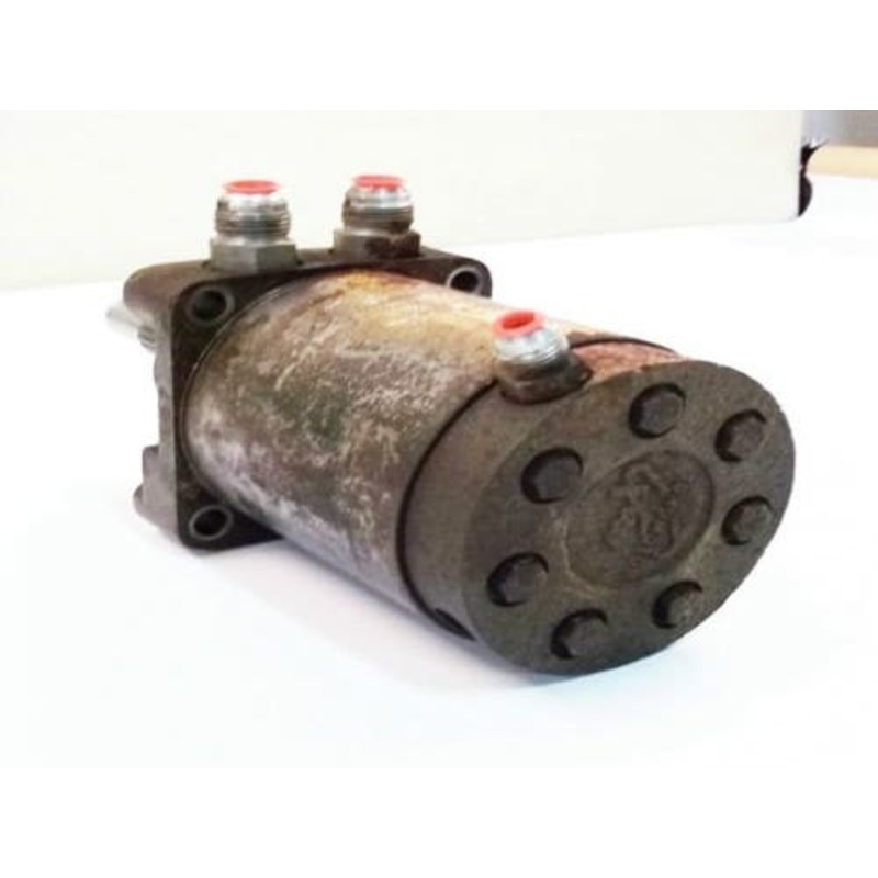 Used Hydraulic Drive Motor fits Case 1835 1835B 1825 D127145 D137338