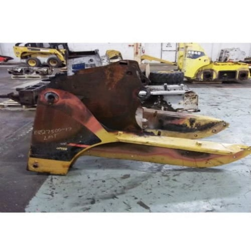 Used Main Frame Upper fits Caterpillar 252B 261-6203