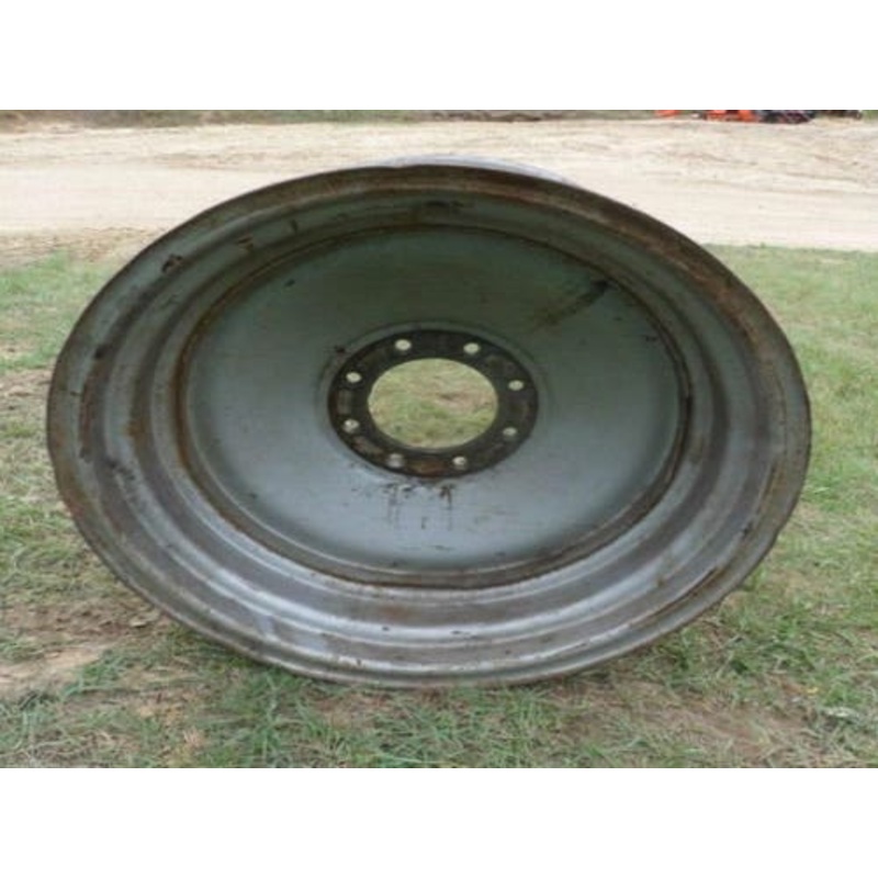 Used 20" x 26" 8 7/8" & 11 3/4" Offset 8 Bolt Rim fits Massey Ferguson 550 268544M92