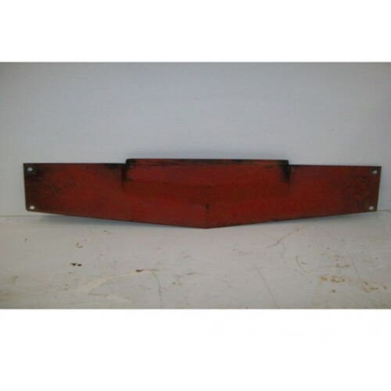 Used Radiator Grill Top Shield fits International Hydro 100 Hydro 186 766 786 886 966 986 1066 1086 1466 1468 1486 1566 1568 1586 531221R2