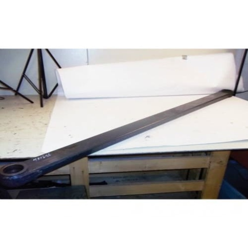 Used Boom Link Upper fits John Deere 8875 MG86601320 MG9841022 MG86547206 fits New Holland L865 LS180 LS190 LX865 LX885 LX985 86601320