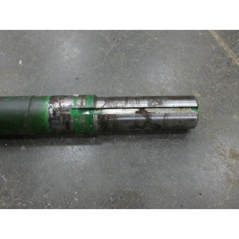 Used Cleaning Shoe Drive Shaft fits John Deere 9870 STS S650 S660 S670 S680 S690 S670HM S680HM S690HM H226032