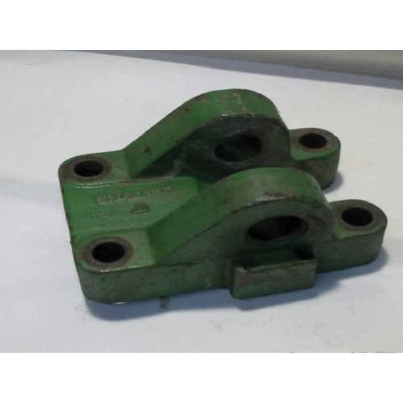 Used Link Bracket fits John Deere 4555 4560 4630 4640 4650 4755 4760 4840 4850 4955 4960 8430 8440 8450 8630 8640 8650 AR80154 R57281 R64389