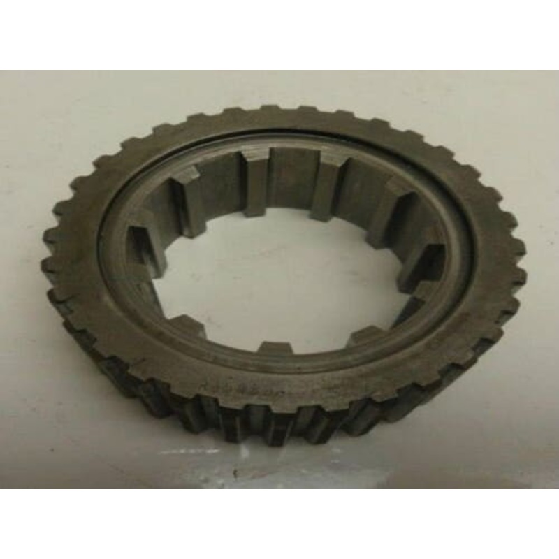 Used Pinion Shaft Gear fits John Deere 700A 4520 4620 4630 5010 5020 7020 7520 700A 760 R35489