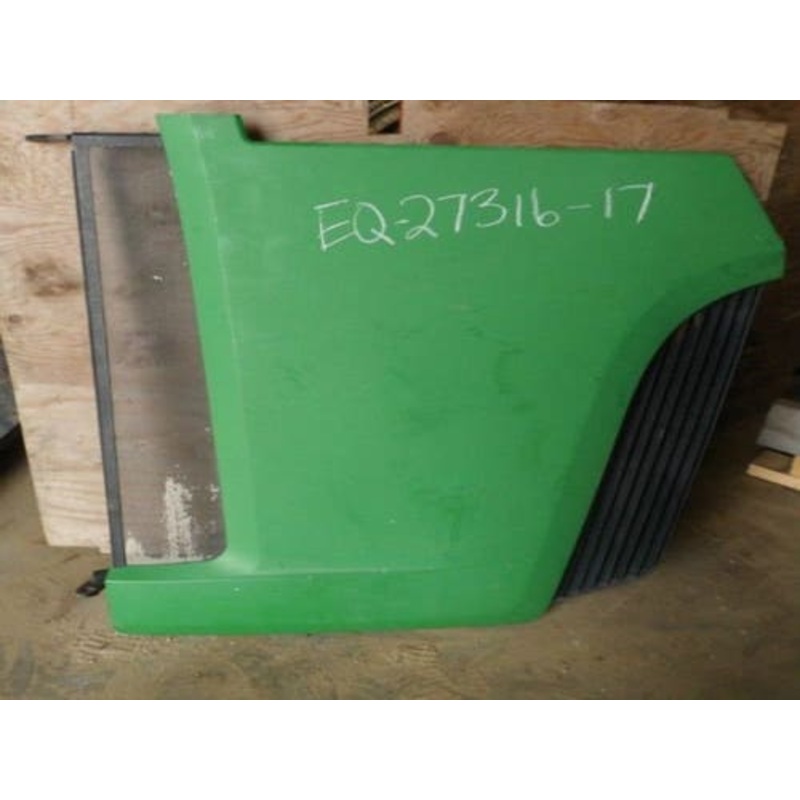 Used Side Panel LH fits John Deere 9120 9220 9320 9320T 9420 9420T 9520 9520T 9620 9620T RE210062