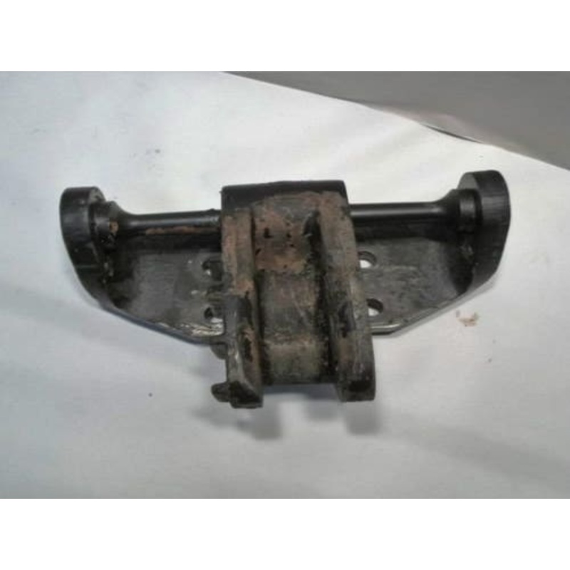 Used Center Link Bracket fits John Deere 5200 5210 5220 5300 5310 5320 5400 5403 5410 5420 5500 5510 5510N 5515 5520 5520N 5605 5615 5705 5715 RE42480