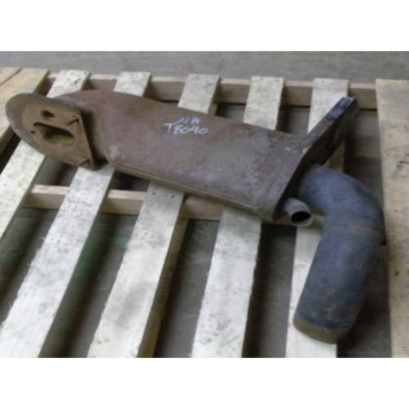 Used Exhaust Elbow fits New Holland T8010 T8020 T8030 T8040 T8050 TG215 TG245 TG275 TG305 87588160