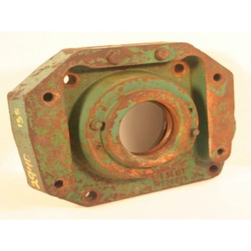 Used PTO Bearing Quill fits John Deere 2940 2941 2950 2951 3141 3150 3155 3351 3641 3651 3040 3140 2955 L34128 AL67452