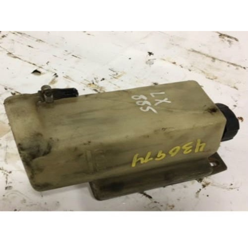 Used Coolant Recovery Reservoir fits John Deere MG86501331 fits New Holland L565 LS180 LS190 LX465 LX565 LX665 LX885 LS140 LS150 LS160 LS170 86501331