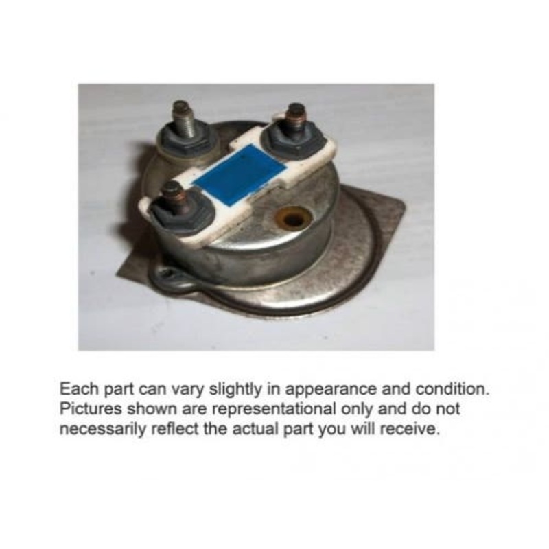 Used Engine Oil Pressure Gauge fits John Deere 4030 4040 4050 4230 4240 4250 4430 4440 4450 4630 4640 4650 4840 4850 8430 8630 6000 9920 9960 AR62409
