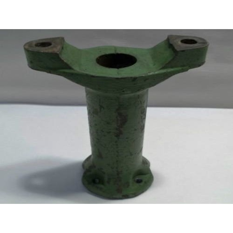 Used Hydraulic Pump Drive Shaft fits John Deere 4240 4440 R66421