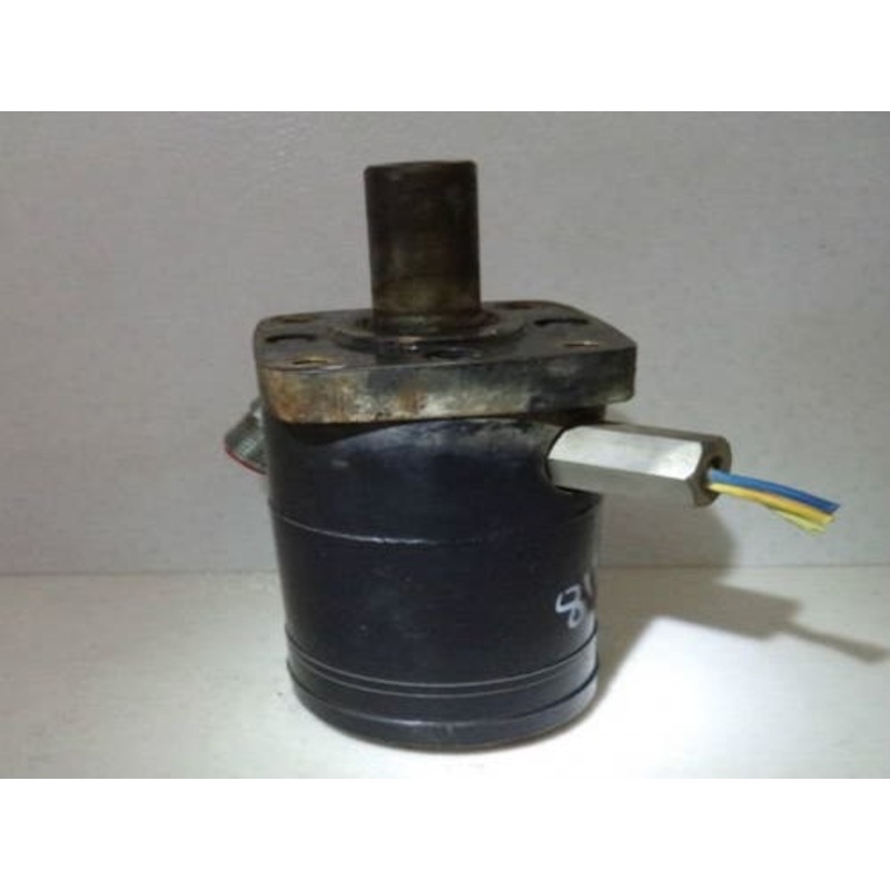 Used Straw Chopper Drive Motor fits Case IH 8120 87519076 87282285 101-3360-009