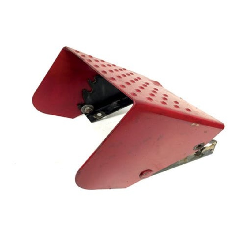 Used PTO Shield with Brackets fits International 5088 5288 5488 7288 7488 139320C1 139318C2 139319C2