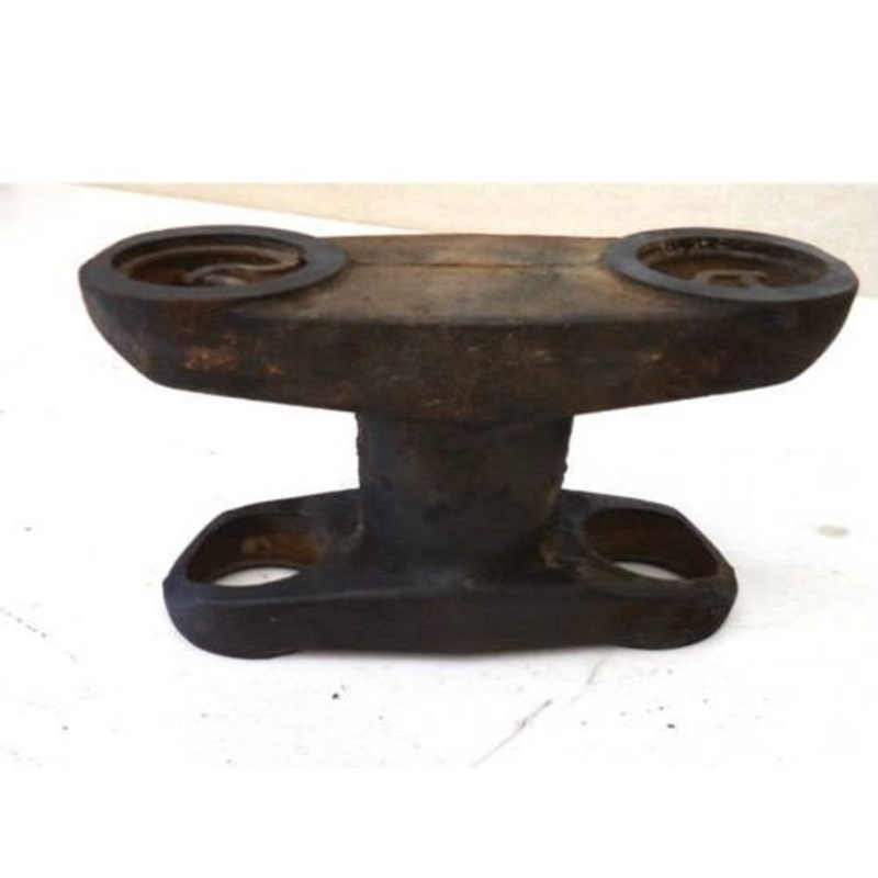 Used MFWD Center U-Joint Yoke fits Case IH MX180 MX200 MX220 MX240 MX270 8910 8920 8930 8940 8950 231020A2 231020A1