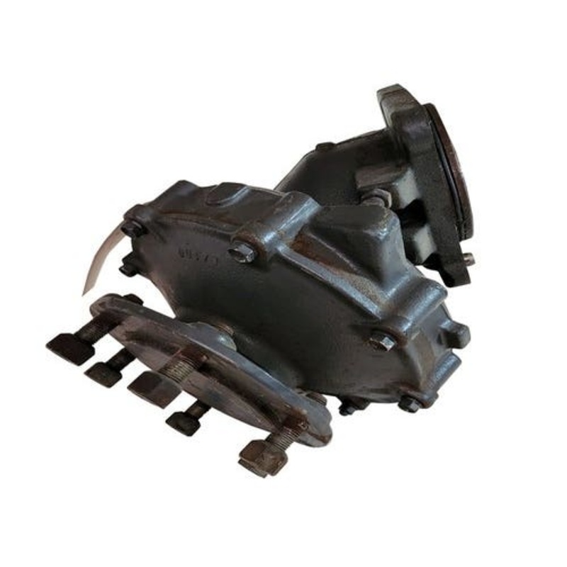 Used Outboard Assembly - Left Hand fits Kubota L2501 L2800 L3200 L3400 L3700 L3800 TC220-13020 T1850-13332 TA040-13133 34070-13210 TC220-12800