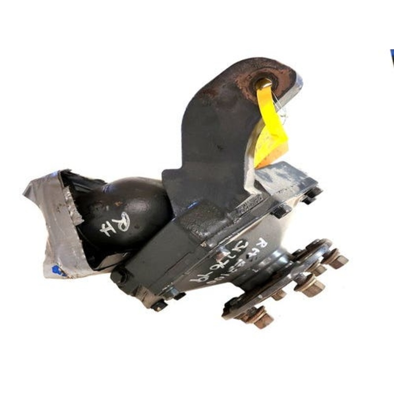 Used Outboard Assembly - Right Hand fits Kubota B1700 B2100 B2400 6C040-56327 6C040-56372 6C040-56320 6C040-56363 6C040-56360 6C040-56213