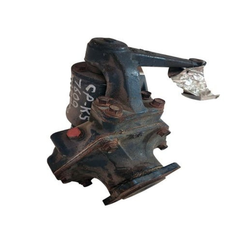 Used Outboard Assembly - Right Hand fits Kubota B7100 67121-56320 67121-56640 67121-56720 67221-56750 67121-56810 66204-56370 66204-56830