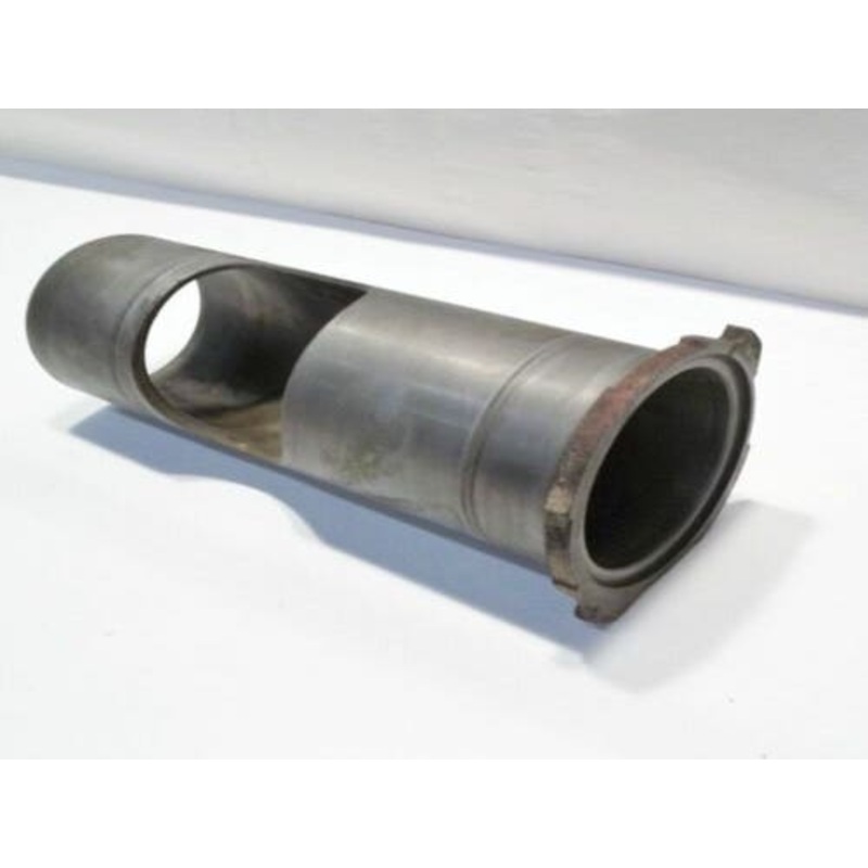 Used Steering Cylinder Sleeve fits International 544 560 656 706 756 766 806 826 856 966 986 1066 1086 1206 1256 1456 1466 1486 1566 1586 367805R2