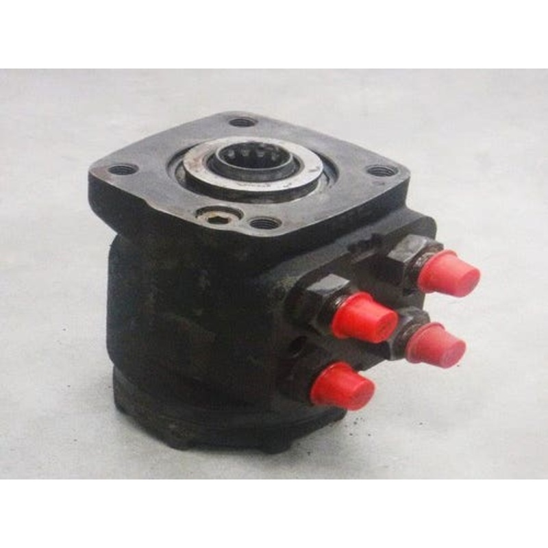 Used Steering Hand Pump fits Ford 1920 2120 3415 SBA334011131 SBA334011132 SBA334011130
