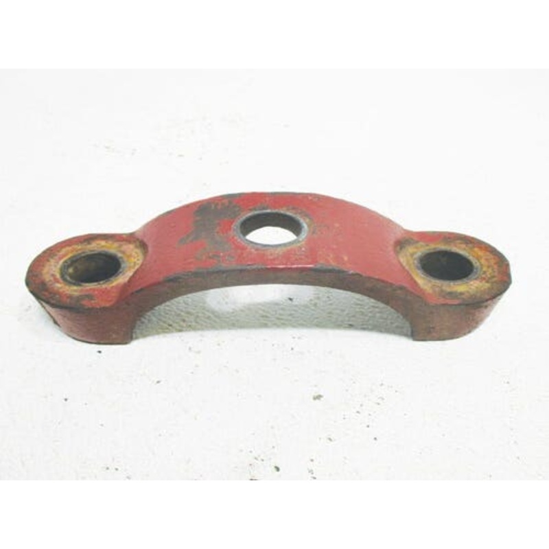 Used Axle Clamp Front fits International H M 300 350 400 450 460 544 560 656 666 686 706 756 766 806 826 856 966 986 1026 1066 1086 1206 1256 350556R1