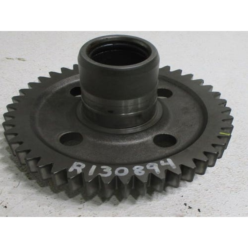 Used Differential Drive Shaft Gear fits John Deere 8100 8110 8200 8210 8300 8310 8400 8410 R130894