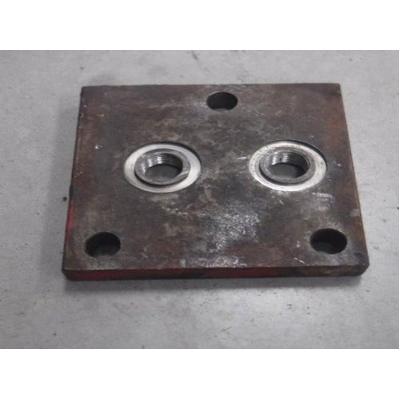 Used Power Steering Manifold Block fits International Hydro 100 766 786 886 966 986 1066 1086 1466 1468 1486 1566 3088 3288 3588 3688 1586 537841R1