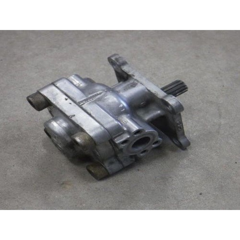 Used Power Steering Pump fits Case IH DX21 DX23 DX24 DX26 SBA340450970 fits New Holland TC18 TC21D TC21DA TC23DA TC24D TC24DA TC26DA TC30 SBA340450970