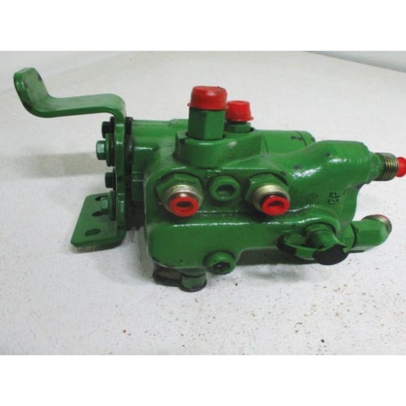 Used Power Steering Pump fits John Deere 8100 8110 8200 8210 8300 8310 8400 8410 RE61046