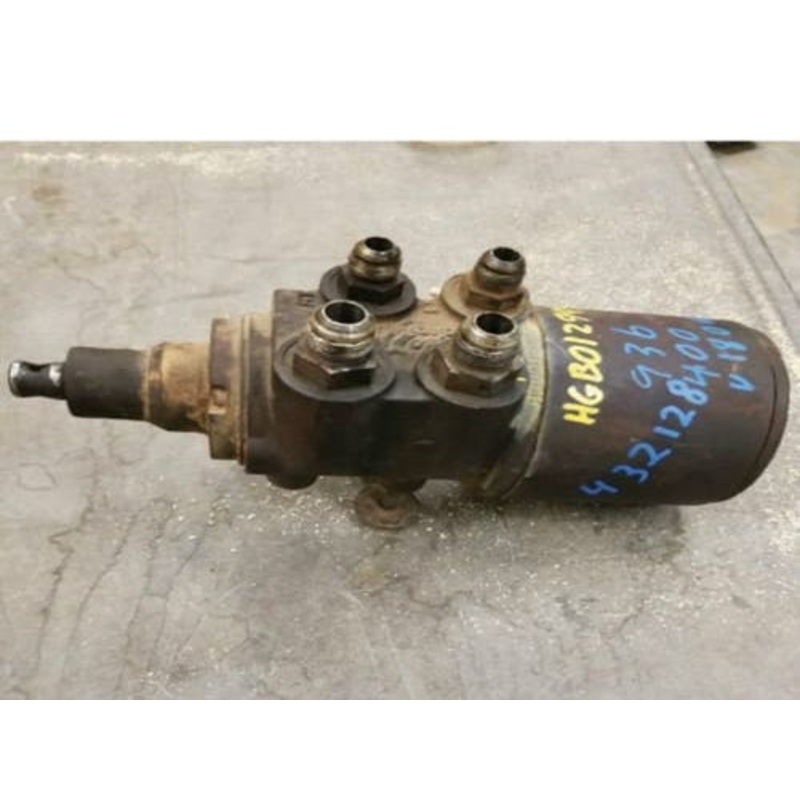 Used Power Steering Pump fits Versatile 700 800 850 900 V18043