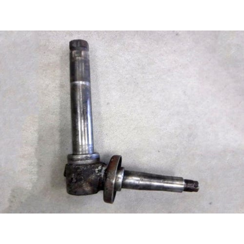 Used Spindle fits Kubota L235 L245 L2050 L2250 L2350 L2500 L2600 L2800 L3000 L3200 L3301 L3400 L3800 34220-11110