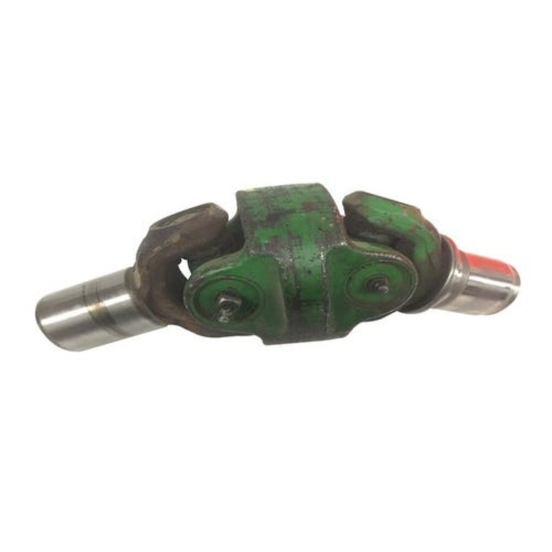 Used MFWD Universal Joint Assembly fits John Deere 4050 4250 4450 4055 4255 4455 4555 4560 4650 4755 4760 4850 4955 4960 8100 8200 8300 8400 RE70738