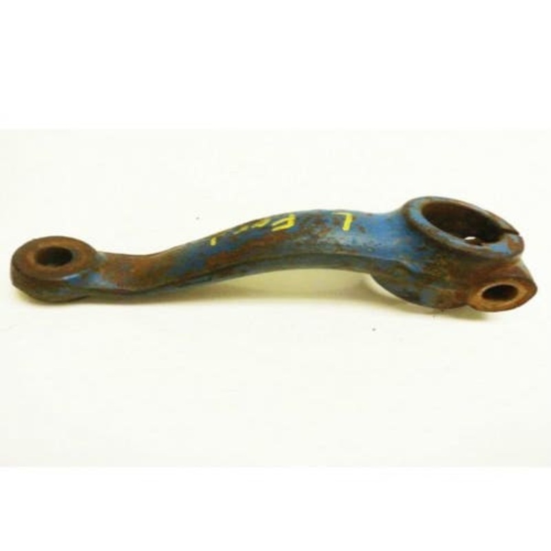 Used Spindle Arm fits Ford 8000 8200 8400 8600 9000 9200 9600 C7NN3131B