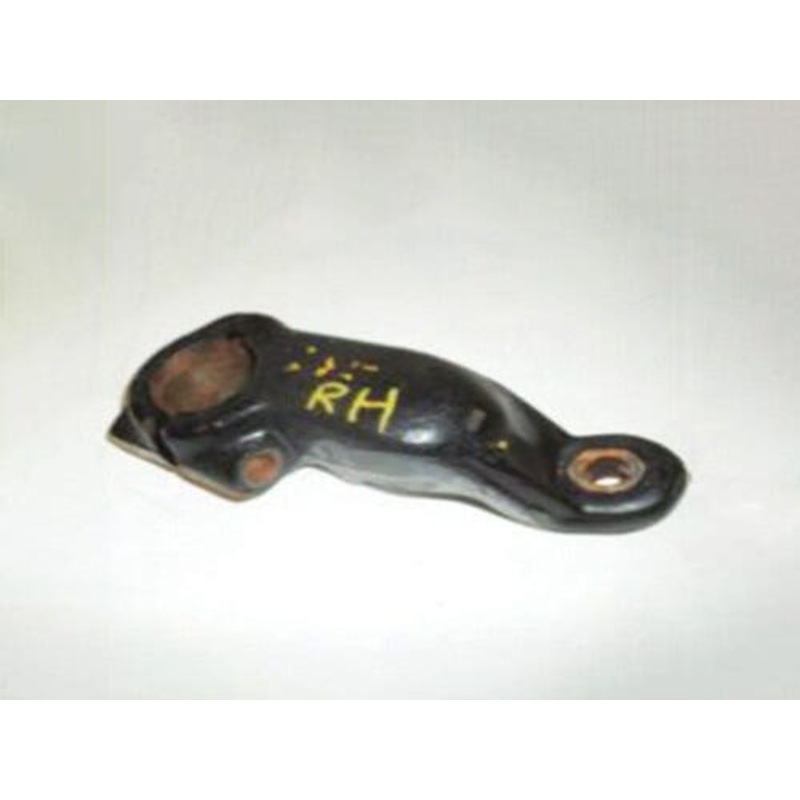 Used Steering Arm - Right Hand fits International 584 684 784 fits Case IH C80 C100 CX70 CX80 CX90 CX100 595 685 695 884 895 995 3230 4210 4230 4240