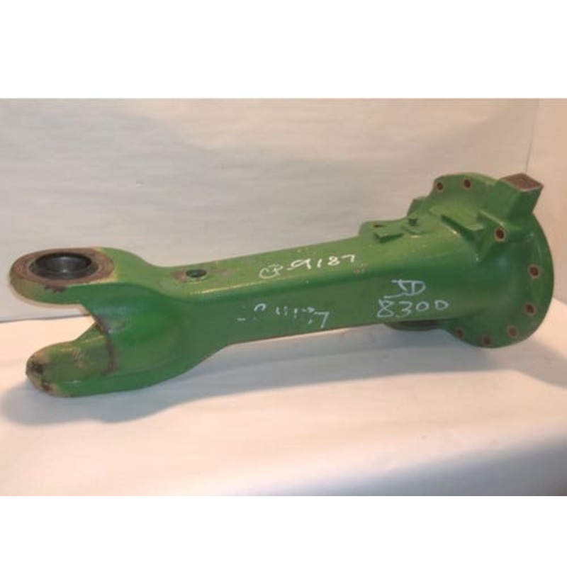 Used Axle Housing Right Hand fits John Deere 8100 8200 8300 8400 R124136 R124138 R130547 R130549 RE53049