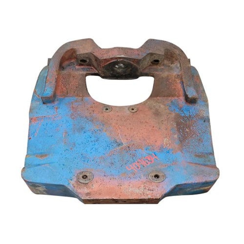 Used Front Axle Support fits Ford TW5 TW15 TW25 TW35 8530 8630 8730 8830 9625687