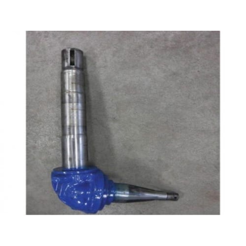Used Spindle - Right Hand fits Ford 5600 6600 5610 6610 7600 7610 5000 7000 81815914 C5NN3105M 81859405