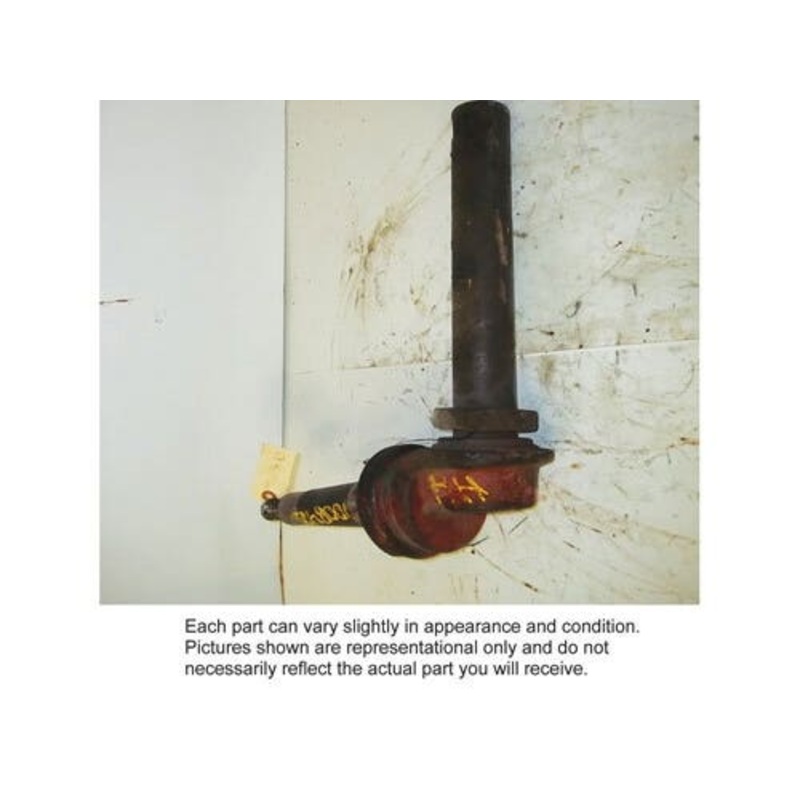 Used Spindle - Right Hand fits International 560 706 756 806 826 856 1026 1206 1256 544 656 383913R92 370790R91