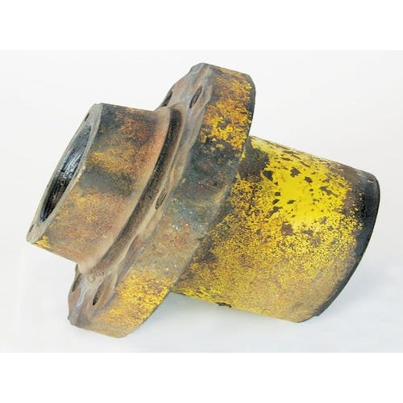 Used Wheel Hub fits John Deere 1520 2510 2520 3010 3020 4000 4010 4020 4030 4040 4230 4320 4430 R48763 R26631 R52287